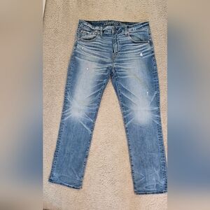 American Eagle Original Bootcut distressed Airflex+ size 34x32